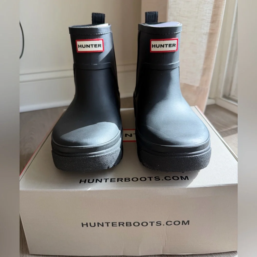 NWT Hunter Wales Black Rain Boots - Picture 1 of 7